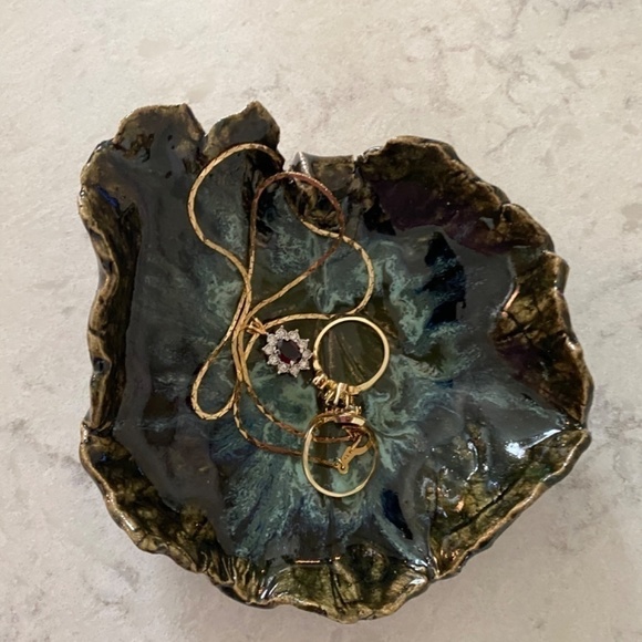 Stunning Handmade Trinket Dish - Picture 8 of 9